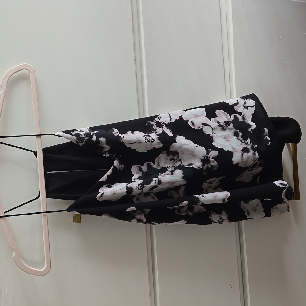 Express floral tank reversible floral and black keyhole back
